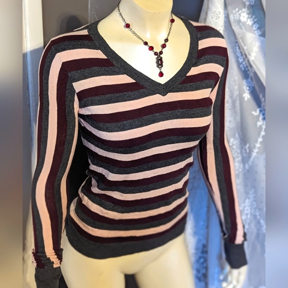 '90s Y2k style v neck sexy stripe Worthington long sleeve sweater small sporty - Picture 1 of 7
